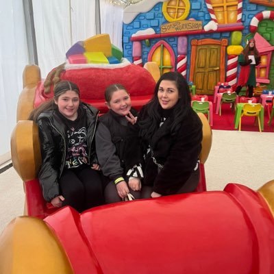 Zoe_JaneX's profile picture. Mum to Annabella and Amber ❤️👭