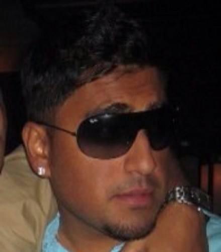 therCANonlyBE1's profile picture. 