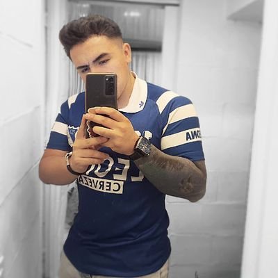 Vocalista 🎙️
Millonarios Campeón 💙