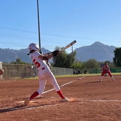 🏫Wakefield High School Varsity Softball #0
🎓2026
GPA 4.2
🥎MIF/UT🥎Bats L/Throws R
kensleyharrison2026@gmail.com