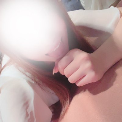 30歳を過ぎて、やリたい欲が高まってる人妻です。。旦那とは完全にレ スです。。フォローしてくれたら嬉しいな♪