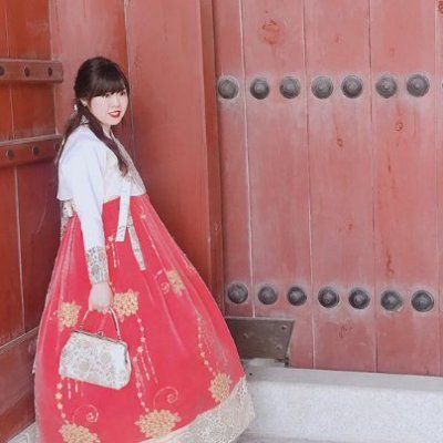 東京に上京→毎月の給料では生活できず、もやし生活で栄養失調に…
→副業を始めて最低月収100万円を継続できるようになり、自由な生活へ🔆
色々失敗してきました…😆
今直ぐ即金で稼ぐ事が出来る在宅ワークを𝐃𝐌でご紹介しています💅
→ https://t.co/HcvCOKNyuG