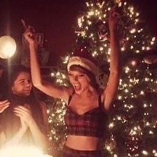 *:･ﾟ✧*❄️☃️ tis the damn season | swiftie since ‘10