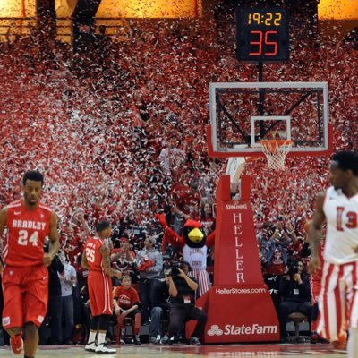 Illinois State basketball super fan! I will provide updates and my take on everything ISU basketball. ROLL BIRDS!!