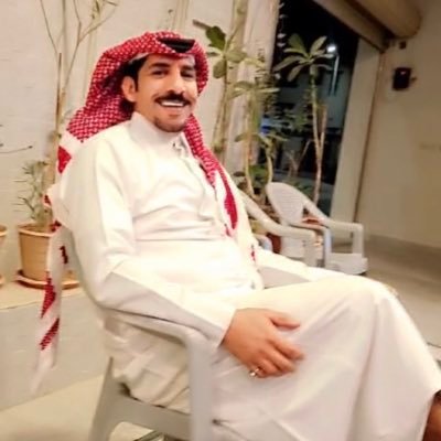 الطموح هو أساس النجاح فى كل شيء، فإن لم تكن طموحاً لوصولك لشيء لن تنجح، ومن العبارات القصيرة التي تصف النجاح:
