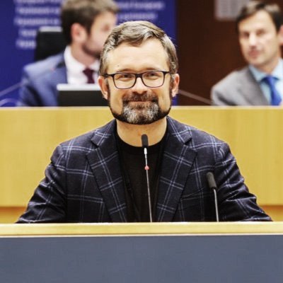 FaterinaKalk's profile picture. Communist Member of the European Parliament; member of CONT, ECON and ITRE; Chairperson of the @EuropeanPirates
. 🖤