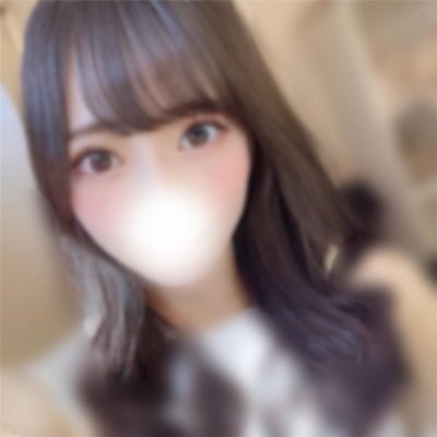 22歳/コンビニバイト。2つ目のアカです★暇なのでかまってほしいです... フォロワーさんはココ▷ https://t.co/zfgrg1GL52