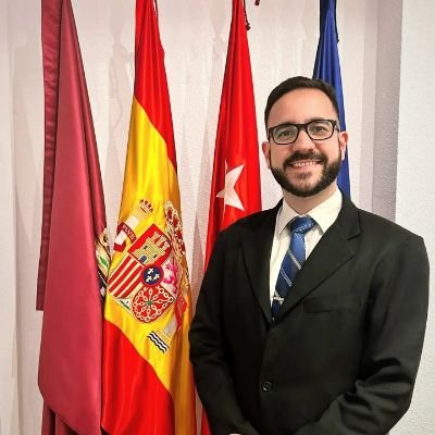VE/PRT 🇻🇪🇵🇹
📌Madrid
Abg 🇻🇪 Máster GAP 🇪🇦
Vocal Vecino #Villaverde 23-27 por el @PP_Villaverde
Aprende derecho en mi canal ⬇️