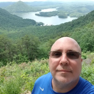 sv3_hustlin's profile picture. I sell, prep and ship things on Amazon