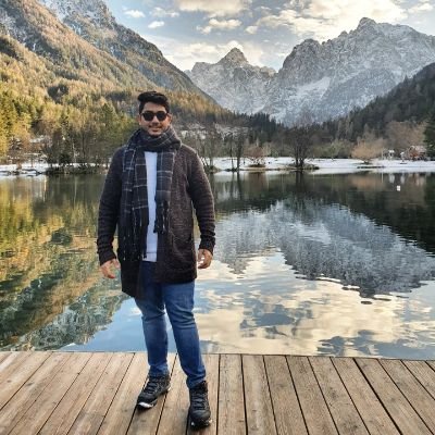 __YAQOUB's profile picture. آهتم ب سمعتك كثيرآ لآنهآ ستعيش آكثر منك !