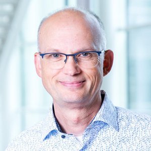 Professor of Molecular Developmental Biology @Radboud_Uni 
Director @RIMLS_Science
DevBio, StemCells, Heart, Chromatin, SingleCell, Faith & science