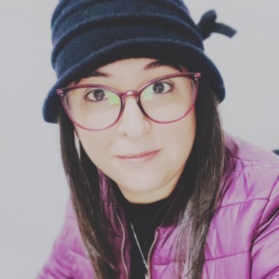 Camiiwii's profile picture. sueño, vivo, respiro en mi mundo | medio Diplomática, dicen💫 | buscando inspiración | ¿mi lado serio? revísalo en mí CV💁🏻#Fangirl & #RoyalFan 👑 x hobby!