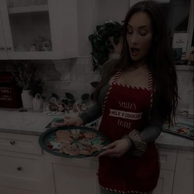 ⠀⠀
parody account • no affiliation with leah van dale.