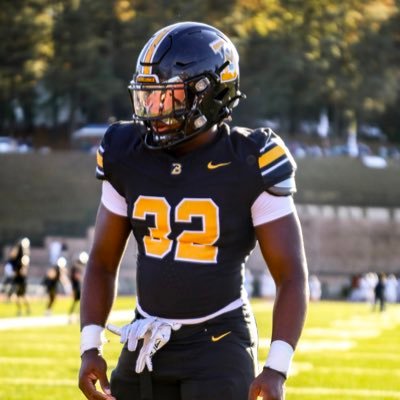 Transfer 5’11 225 DE/OLB/ILB D-3 Freshman All-American