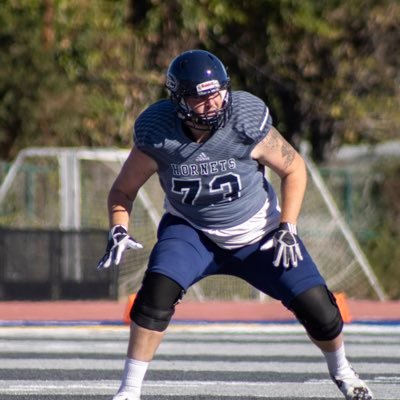 Height: 6'7 Weight: 310lbs Position: Offensive Left tackle at Fullerton college. @FullColl_FB.