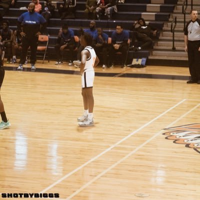 Mundy’s Mill High School | Class of 2024 🏀 | 6’1 170 ibs | PG , SG | #3 | email : dajuanriddle23@gmail.com