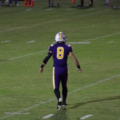 Clarksville High School/Football #8/5’11, 190lbs/ MLB RB/3.95 GPA/🏈