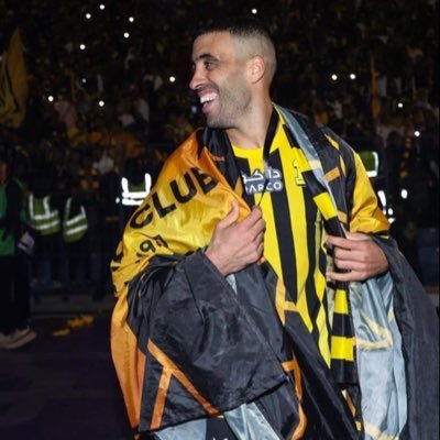 معلم رياضيات مُغترب 🧮 .. الاتحاد كل شيء بالنسبة لي 💛🖤. حسابي الثاني