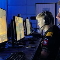 Merc (@mercurail_) 's Twitter Profile
