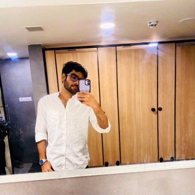 Diptendu26's profile picture. Addicted to hope :)