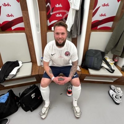 Coach/founder @RedFalconJFC @RedfalconMenFC | Girls Coach @SouthGlosRTC | @HerGameToo Ambassador | Highly Commended-Grassroots Coach 2019&21