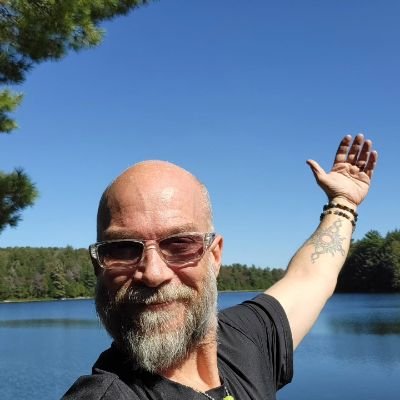 derekleeson222's profile picture. 