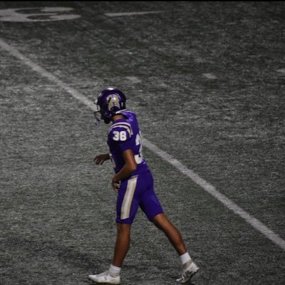 | 6’0 • 175lbs | | Kicker 🦵🏽 • Hahnville High School | | Class of 2026• 15 | gmail: boreymyles@gmail.com