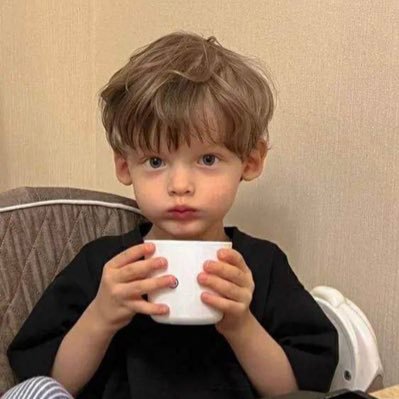 HassanOche's profile picture. 