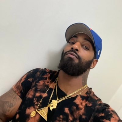 Thestrvcture's profile picture. The 10th wonder ! 
@Rocthattat - Tattoo Artist
@RockyRise - Visual Artist 
@Thestrvcture - Modelo 
@rafaeldiabloki - Paintings
@FearlessUnited - Clothing