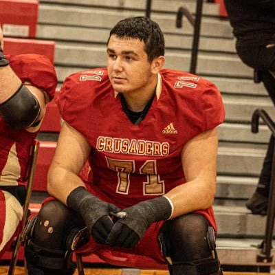 Bergen Catholic High School 2026| 6’2 265| Offensive Guard and Tackle |4.0 GPA| Email-rcostello26@bergencatholichs.org | Head Coach - @bccoachvito