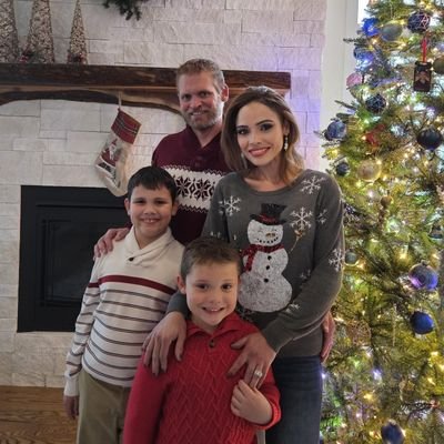 bjbell60's profile picture. 5th generation Iowa farmer, Pig Farmer, Grain Farmer, Husband to @LatinaFarmerUSA, Father to 2 Boys. Iowa State Cyclone & Chicago Cub Fan. 🇺🇸🐷🥓 🇺🇸