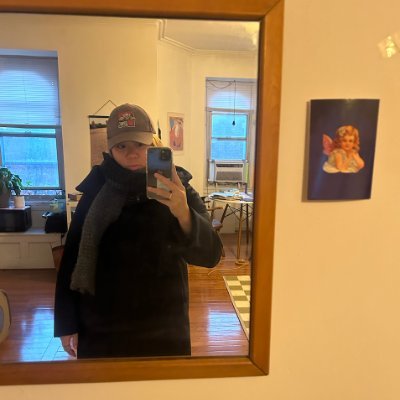 happpysoup's profile picture. Pretentious toddler girl she/her