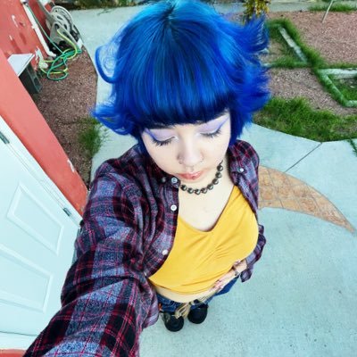 thewriterinblue Profile Picture