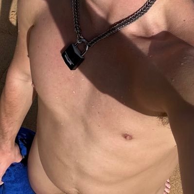 Dom to Slaves, sub pup to my sir! Switch, Verse, and with an ever growing, changing, and expanding sexual interest. Exposure slaves DM to be exposed!