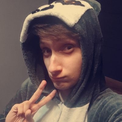 Gamer boy from Poland😺 🏳️🌈 happy kpop boy❤️ Games ❤️ Cute Animals ❤️ Horror Games 🖤