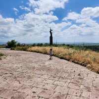 Lucy Tavitian (@lucytavitian) 's Twitter Profile