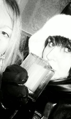 rachelleayres's profile picture. 