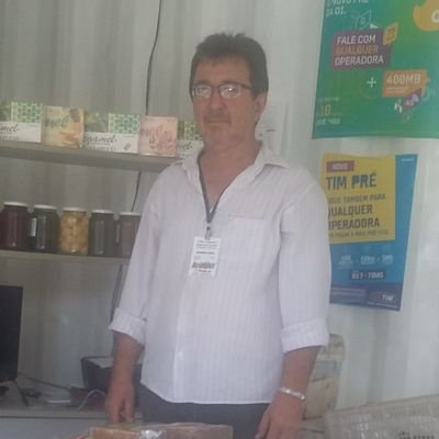 Generosidade, amigável, compreensível, rabugento, vergonhoso, ariano, visionário e com muita resiliência.