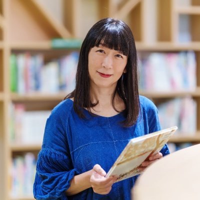 絵本読み聞かせ講師
子育て中のママ、子育て支援者さんやボランティアさんに、絵本 の読み聞かせを教えてます。どうしたら楽しく続けられるか、独自の切り口に熱い支持をいただいてます。