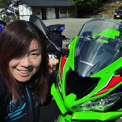 バイク好きのママ、KAWASAKIのZX_6R(636cc)に乗ってます。一人でフラッと出かけます！出先で会ったら声かけてね！