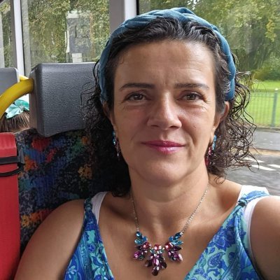 HertzCompressor's profile picture. Mum Of 4 Daughters & Love My Job👍