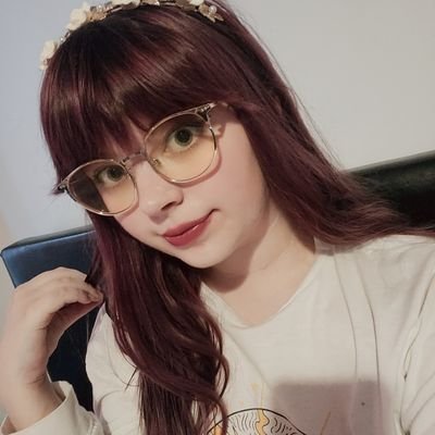 21 | She/her | 🏳️‍🌈 
Esports Event Management student Based in the North East 🇬🇧