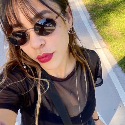 sanduayshey's profile picture. Puede mi infierno ser mucho más fiel que tu cielo🤘🏼