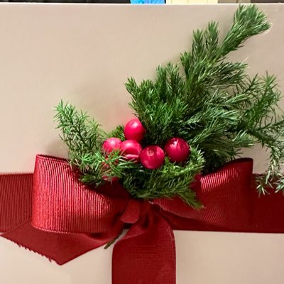 uPzl4x9k7zuN9vX's profile picture. 