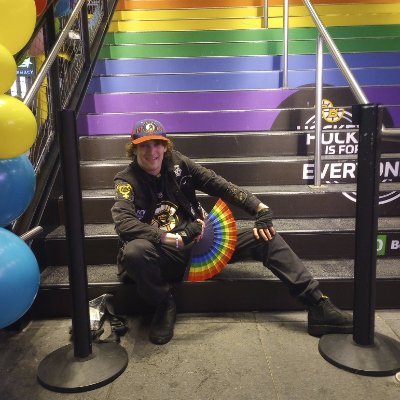 22 | Bruins fan | Black and Gold til I'm dead and cold | 🏳️‍⚧️🏳️‍🌈 | Days on E: 42 | Alter and smaller ego: @InHouseOrchi