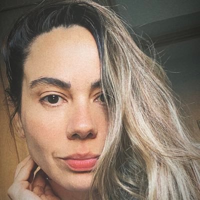 Dilorly's profile picture. Univalluna, Ingeniera de Sistemas, Automation Engineer, lectora empedernida y otra veces cantante. Ciudadana del mundo!
