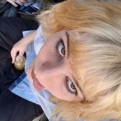 elibore's profile picture. puis moi madonna j'l'aime