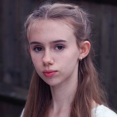 Actor, singer, musician and dancer, playing age 11-14. Love animals! Account managed by mum. Represented by LCA Talent Management @lcatalent
