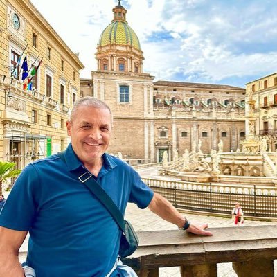 KarlM21595's profile picture. it’s a amazing day taking a nice picture ☘️🌸🌺