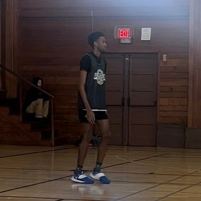 Crescent view west| (0 offers) |Basketball #22| 6’5 160 lbs C/PF | c/o 2025🎓| Fresno California | contact info (209)-326-5373 |email:hdinkins06@icloud.com |